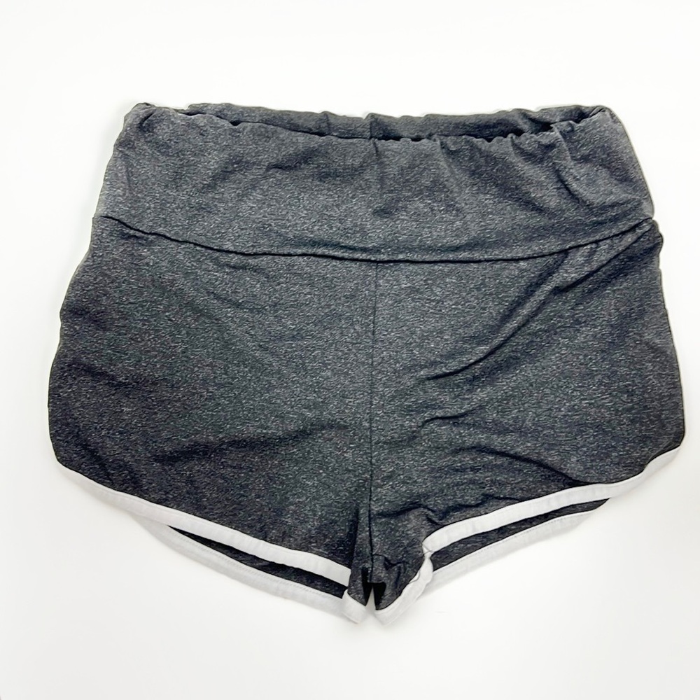 SHEIN | 🩳Gunmetal White Striped Scrunch Butt Ruched Back Shorts